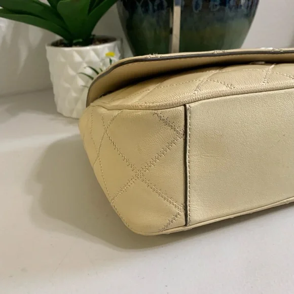 Tory Burch Cream Quilted Chain Bag - Picture 8 of 12